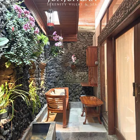 Junjungan Serenity Villa & Spa-2